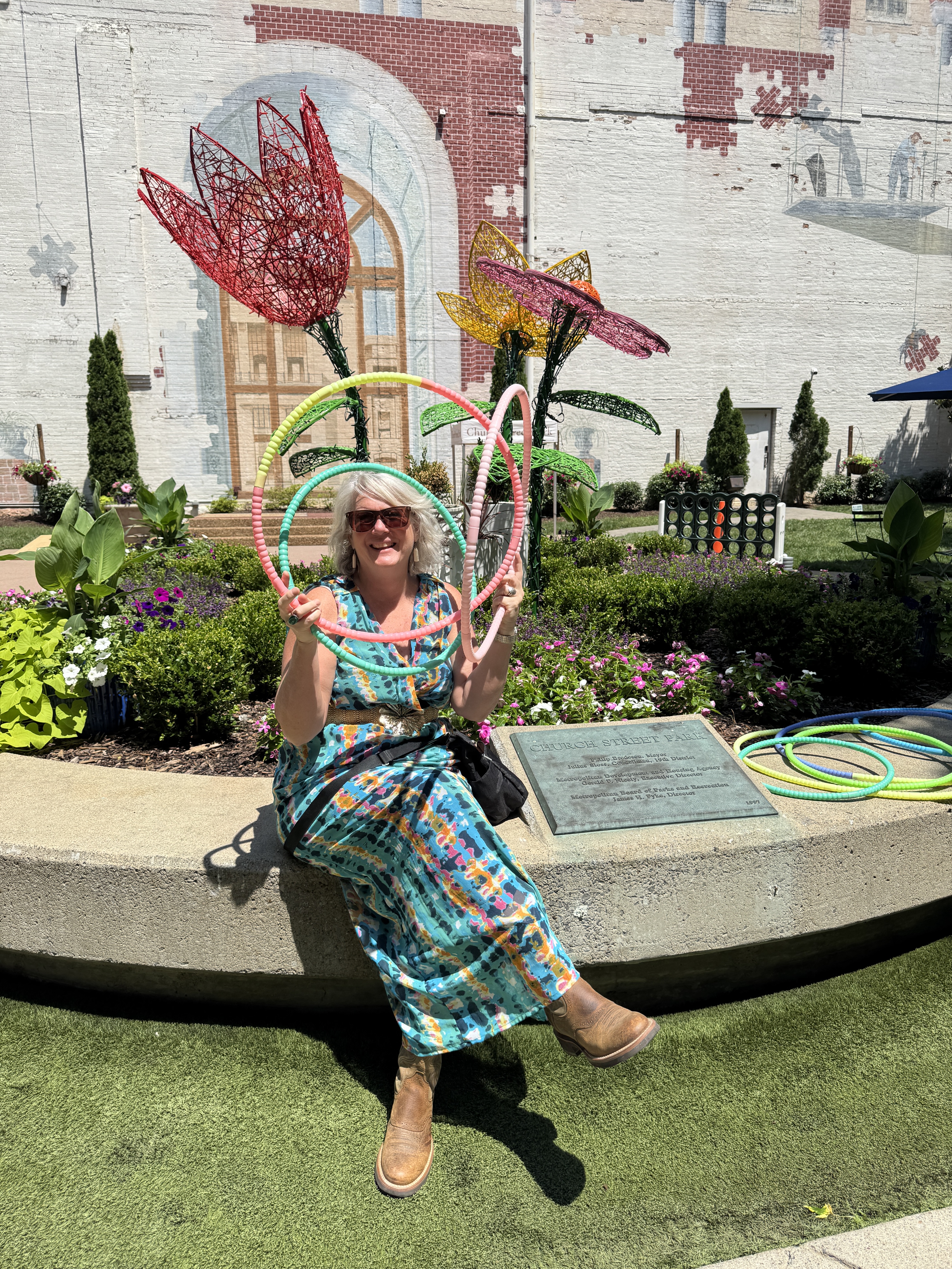 Breaking the Loop in Nashville